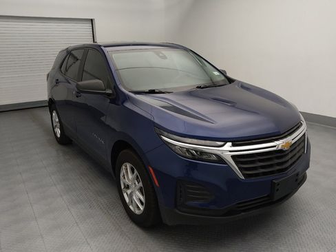 Used 2022 Chevrolet Equinox LS AWD/4WD image 13