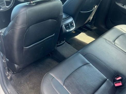 Certified 2018 Chevrolet Malibu LT w/ Leather Package FWD image 19