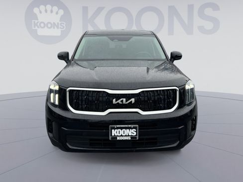 Used 2023 Kia Telluride LX image 11