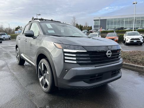 New 2025 Nissan Kicks SR w/ Illumination Package image 1