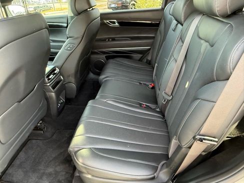 Used 2025 Genesis GV80 2.5T Standard image 13