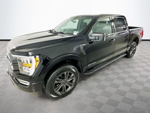 Certified 2022 Ford F150 XLT w/ Equipment Group 302A High image 4