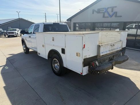 Used 2018 RAM 3500 Tradesman w/ Chrome Appearance Group image 7