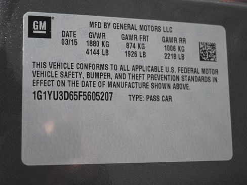 Used 2015 Chevrolet Corvette Z06 w/ 3LZ Preferred Equipment Group RWD image 18
