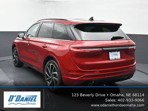 Used 2025 Lincoln Corsair Grand Touring AWD/4WD image 4