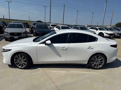 Used 2020 MAZDA MAZDA3 Sedan w/ Select Package FWD image 8
