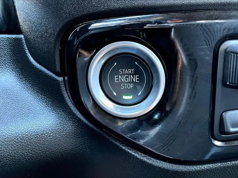 Certified 2025 GMC Sierra 1500 Elevation image 67