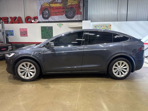 Used 2020 Tesla Model X AWD/4WD image 5