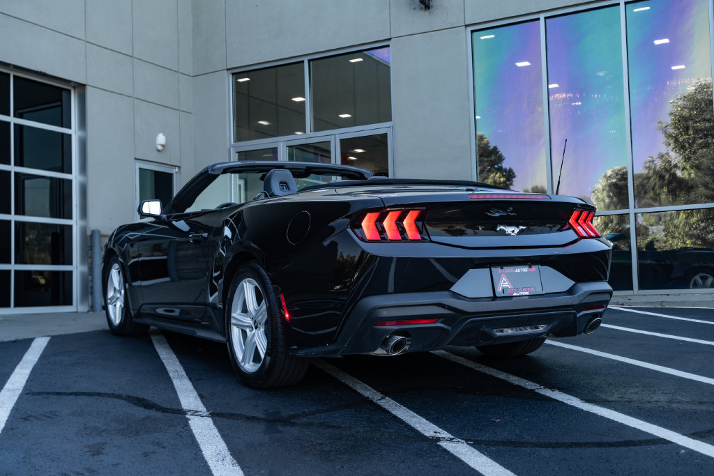 Used 2026 Ford Mustang Premium RWD image 17