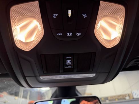 Used 2019 RAM 1500 Big Horn AWD/4WD image 18