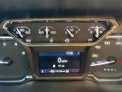 Used 2021 GMC Sierra 2500 SLE w/ SLE Value Package; AWD/4WD image 9