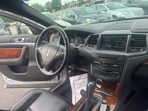 Used 2015 Lincoln MKS AWD w/ Equipment Group 101A image 23