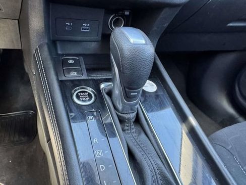 Used 2024 Nissan Kicks SV FWD image 34