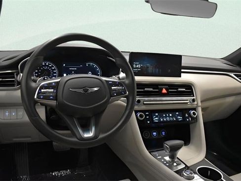 Used 2025 Genesis G70 2.5T image 25