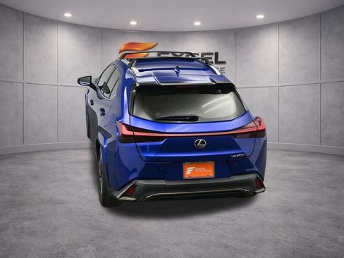 Used 2022 Lexus UX 200 F Sport w/ F Sport Premium Package FWD image 42