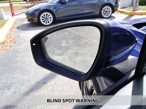 Used 2021 Volkswagen ID.4 Pro S w/ ID.4 Protection Package image 6