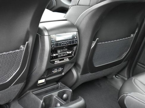 New 2025 Jeep Grand Cherokee L Limited w/ Trailer Tow Package image 27