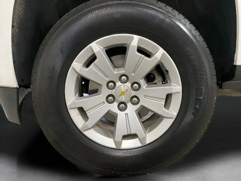 Used 2022 Chevrolet Colorado LT w/ Safety Package RWD image 24