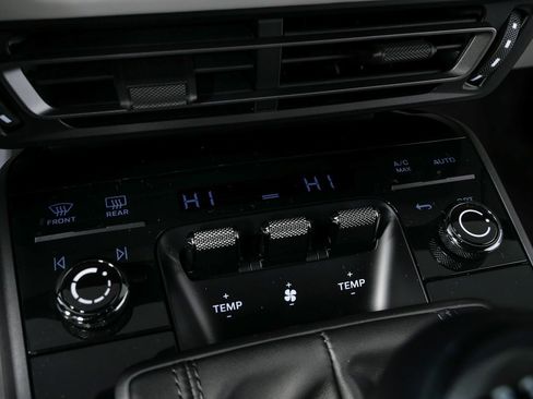 Certified 2024 Porsche 911 Carrera S image 15