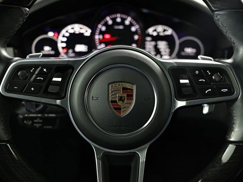 Used 2023 Porsche Cayenne image 33