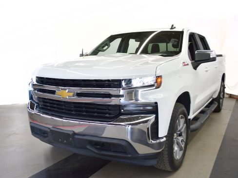 Used 2022 Chevrolet Silverado 1500 LT image 4