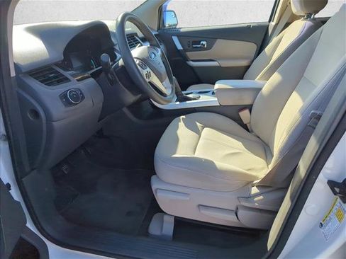 Used 2013 Ford Edge SE image 8