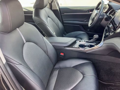 Used 2024 Toyota Camry XLE image 13