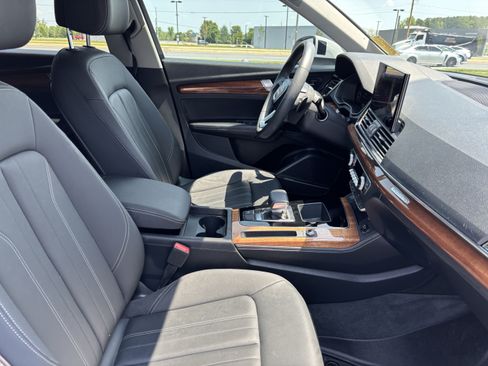 Used 2023 Audi Q5 2.0T Premium Plus w/ Premium Plus Package AWD/4WD image 36