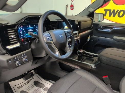 New 2026 Chevrolet Silverado 1500 RST w/ Dark Appearance Package image 13