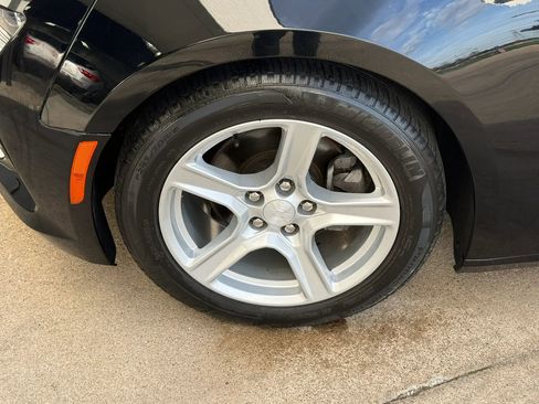 Used 2017 Chevrolet Camaro LT w/ Technology Package image 36