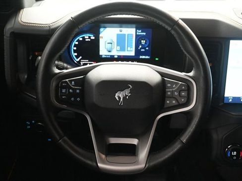 Used 2024 Ford Bronco Badlands AWD/4WD image 24