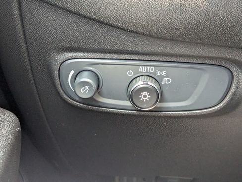 Used 2024 Chevrolet Equinox RS w/ RS Leather Package FWD image 21