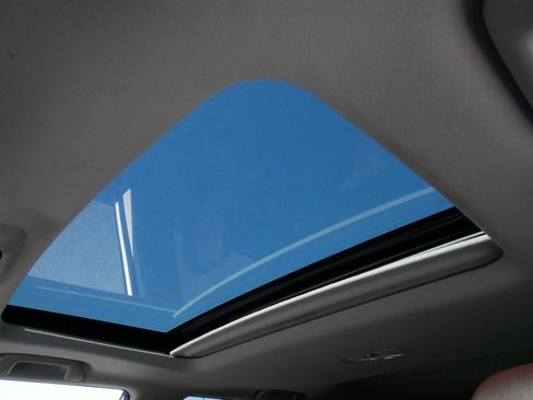 Used 2018 Toyota 4Runner Limited image 32