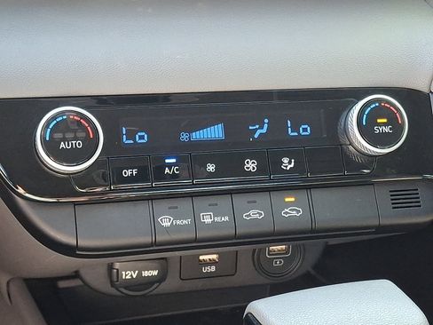 Certified 2023 Hyundai Elantra SEL FWD image 16