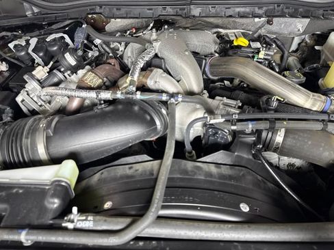 Certified 2020 Ford F350 Lariat w/ Lariat Value Package AWD/4WD image 9