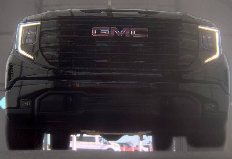 Used 2023 GMC Sierra 1500 Elevation AWD/4WD image 8