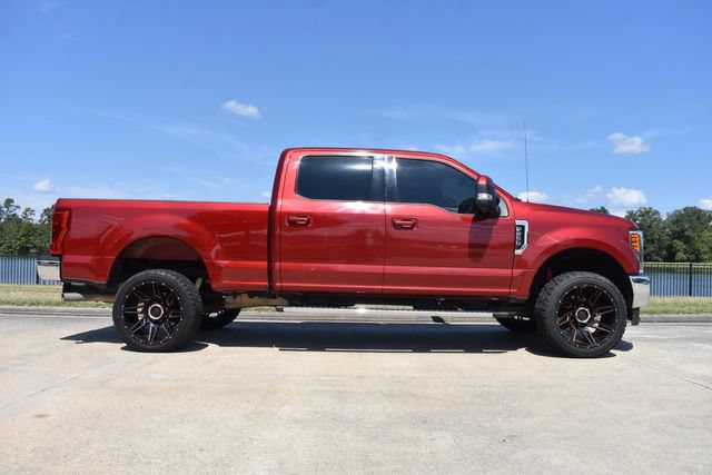 Used 2017 Ford F250 Lariat w/ Lariat Value Package AWD/4WD image 3