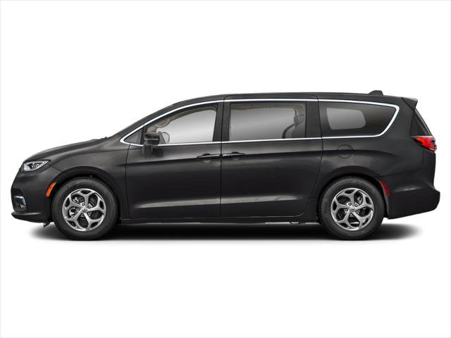 Certified 2024 Chrysler Pacifica Limited FWD image 3