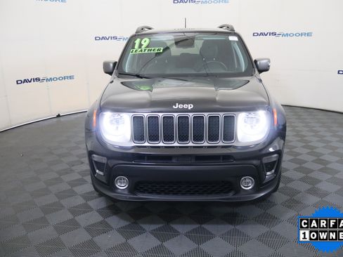 Used 2019 Jeep Renegade Limited w/ UConnect 8.4 Nav Group AWD/4WD image 14