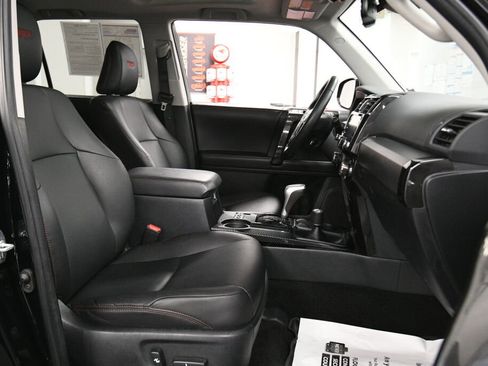 Certified 2023 Toyota 4Runner TRD Off-Road Premium image 27