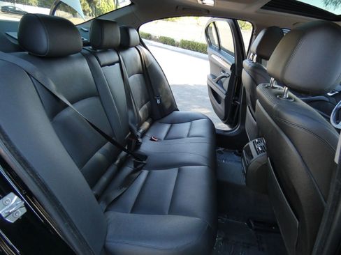 Used 2016 BMW 535i Sedan image 37
