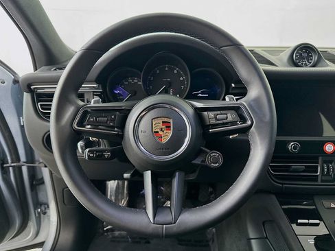 Certified 2026 Porsche Macan AWD/4WD image 14
