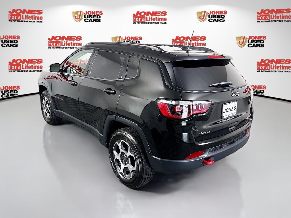 Used 2022 Jeep Compass Trailhawk w/ Trailhawk Convenience Group AWD/4WD image 2