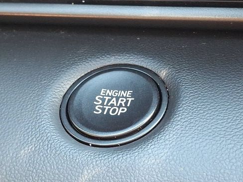 Used 2025 Hyundai Elantra Sport FWD image 23