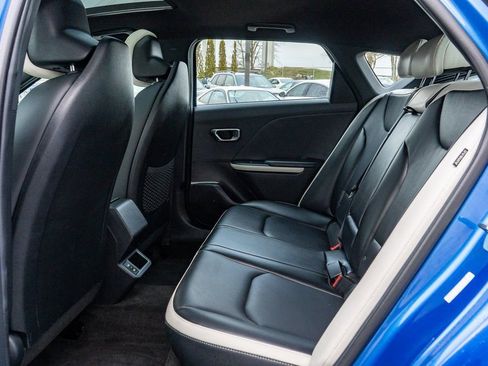 Used 2025 Kia K4 GT-Line w/ GT-Line Premium Package image 18