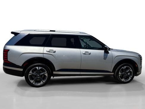 Certified 2026 Hyundai Palisade Limited AWD/4WD image 6