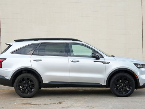 Used 2022 Kia Sorento S w/ Panoramic Sunroof Package AWD/4WD image 51