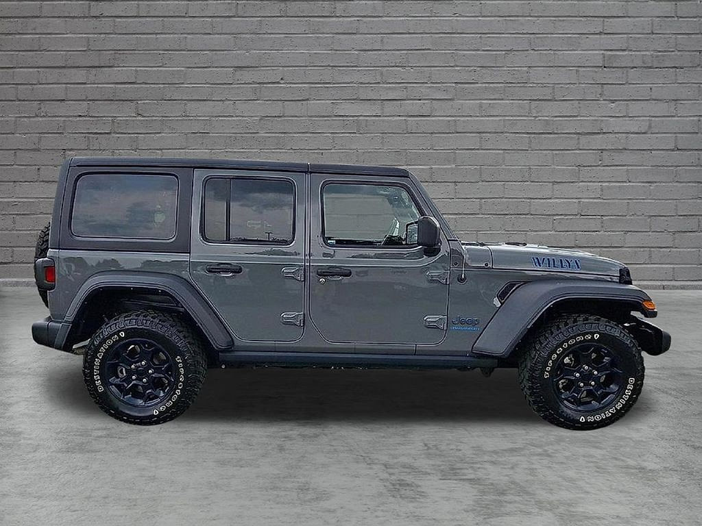 Used 2023 Jeep Wrangler Unlimited w/ Cold Weather Group AWD/4WD image 15