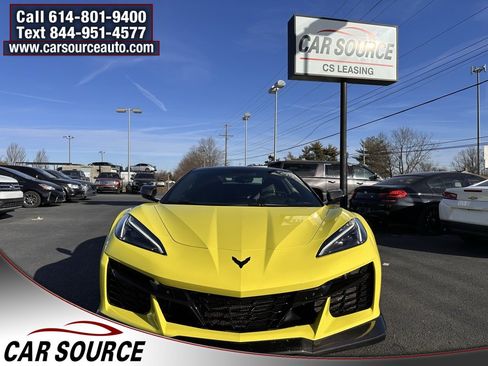 Used 2023 Chevrolet Corvette Z06 w/ Stealth Interior Trim Package image 2