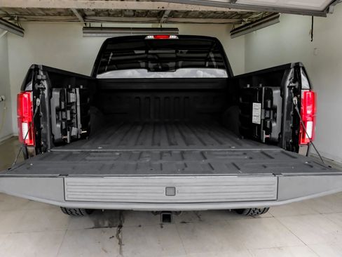 Used 2018 Ford F150 Platinum w/ Equipment Group 701A Luxury AWD/4WD image 46